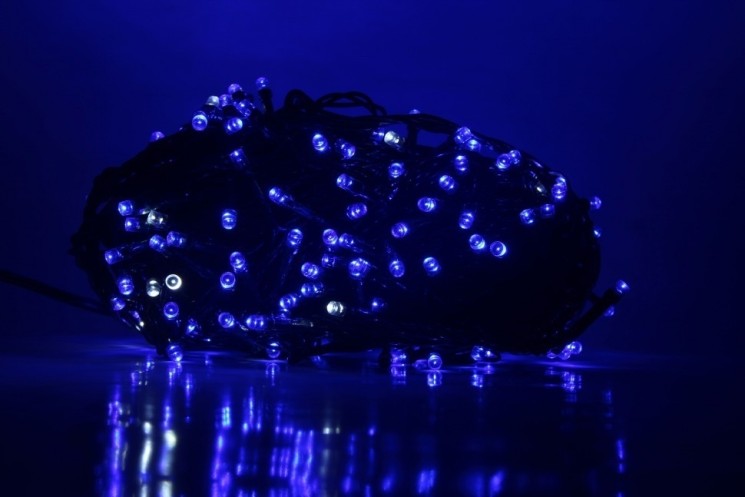 Гирлянда уличная, 100м., 700LED ламп, тёмный провод,Синий,мерцание, можно соединять(wm100-blue)